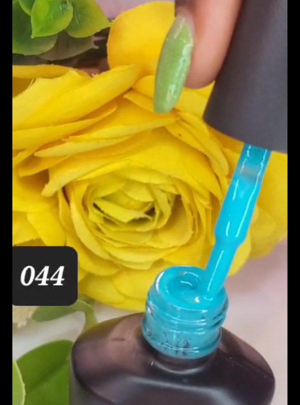Milan 15ml Soak Off Gel Polish